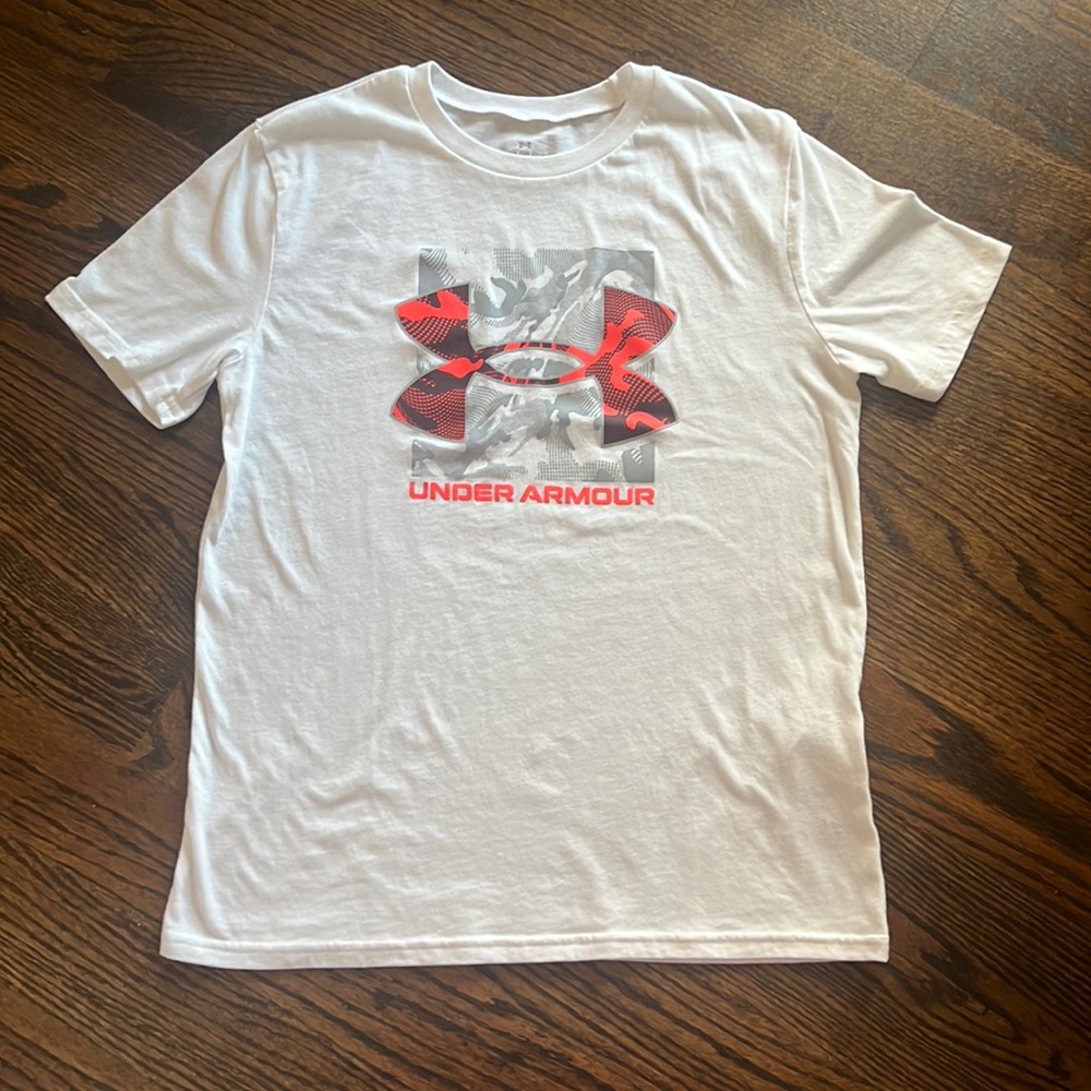 Boys Under Armour T-shirt